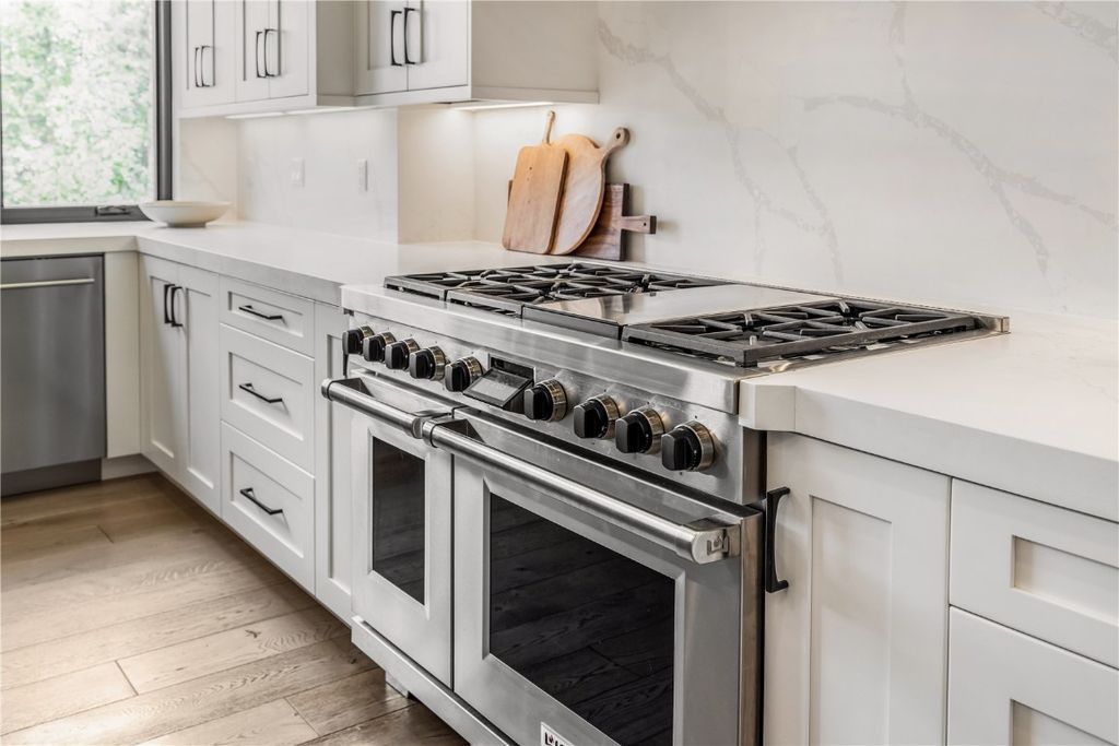 Rockridge Builders Crafts a Modern Mountain Farmhouse Gem in Colorado Offered at 5.5 Million 17