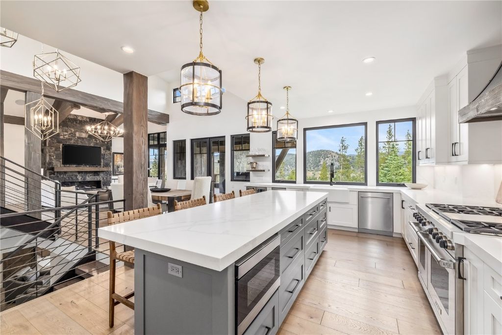 Rockridge Builders Crafts a Modern Mountain Farmhouse Gem in Colorado Offered at 5.5 Million 19