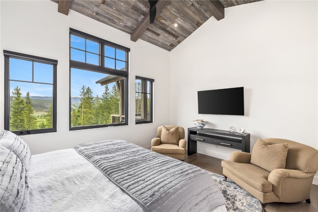 Rockridge Builders Crafts a Modern Mountain Farmhouse Gem in Colorado Offered at 5.5 Million 26