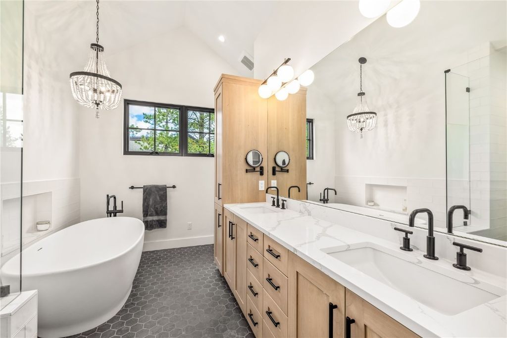 Rockridge Builders Crafts a Modern Mountain Farmhouse Gem in Colorado Offered at 5.5 Million 27