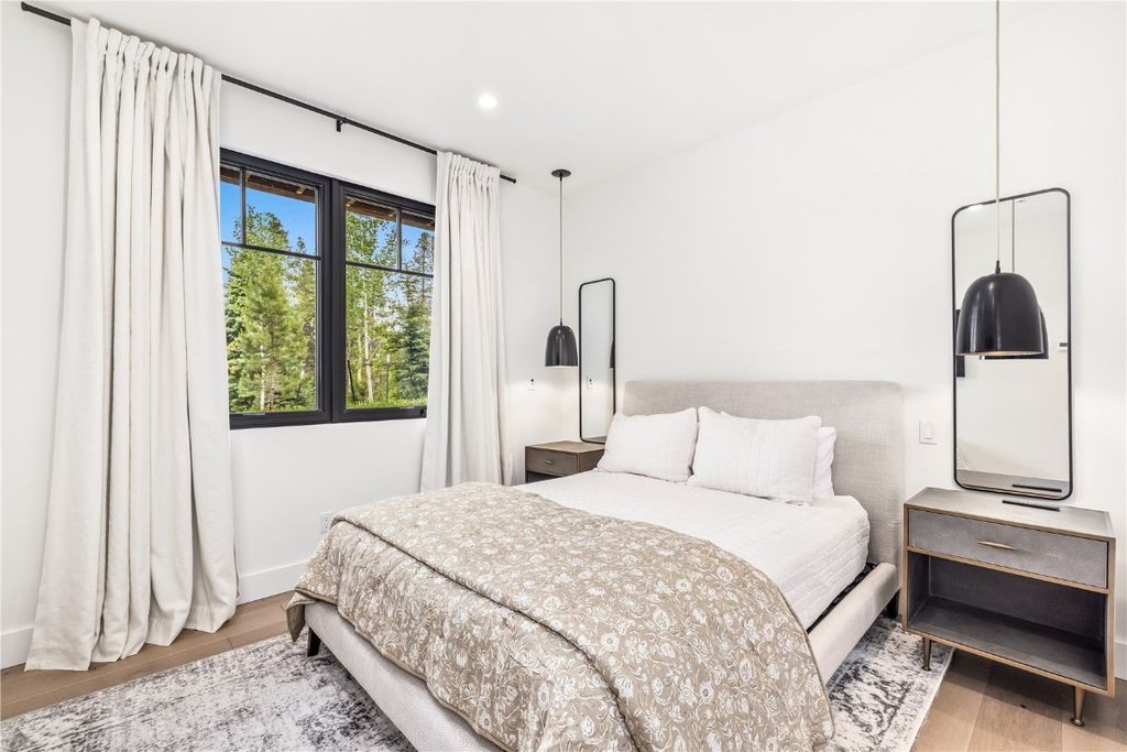 Rockridge Builders Crafts a Modern Mountain Farmhouse Gem in Colorado Offered at 5.5 Million 39