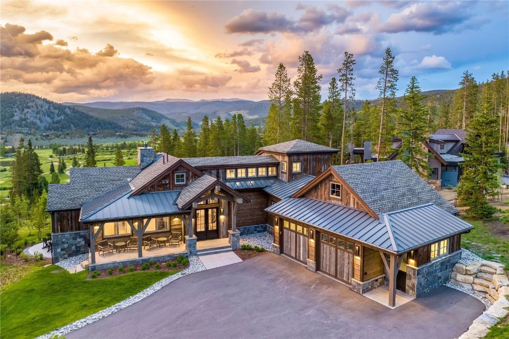 Rockridge Builders Crafts a Modern Mountain Farmhouse Gem in Colorado Offered at 5.5 Million 46