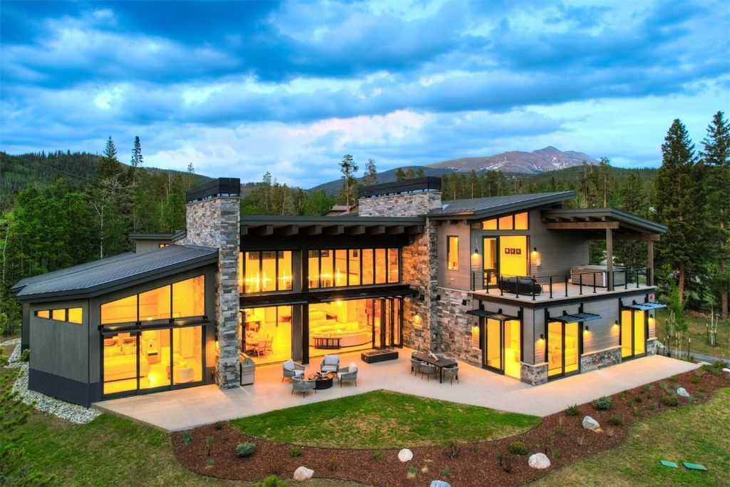 Stunning 12.49M New West Partners Property in Colorado Epitomizes Luxury Living 1