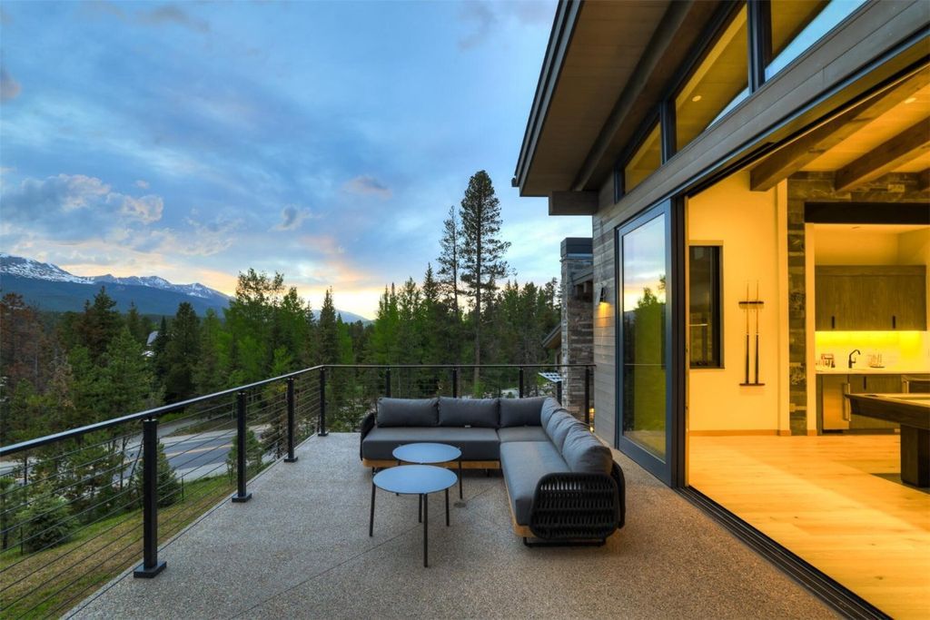 Stunning 12.49M New West Partners Property in Colorado Epitomizes Luxury Living 27