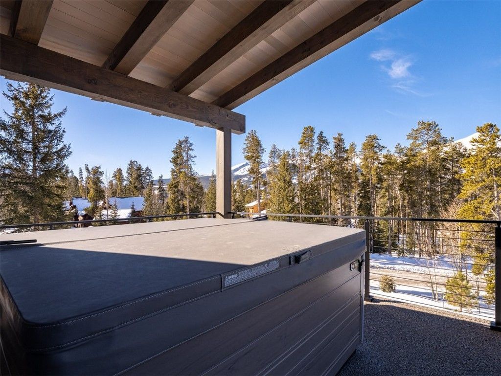 Stunning 12.49M New West Partners Property in Colorado Epitomizes Luxury Living 28