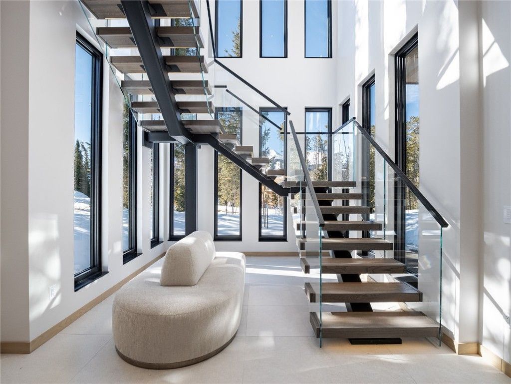 Stunning 12.49M New West Partners Property in Colorado Epitomizes Luxury Living 34