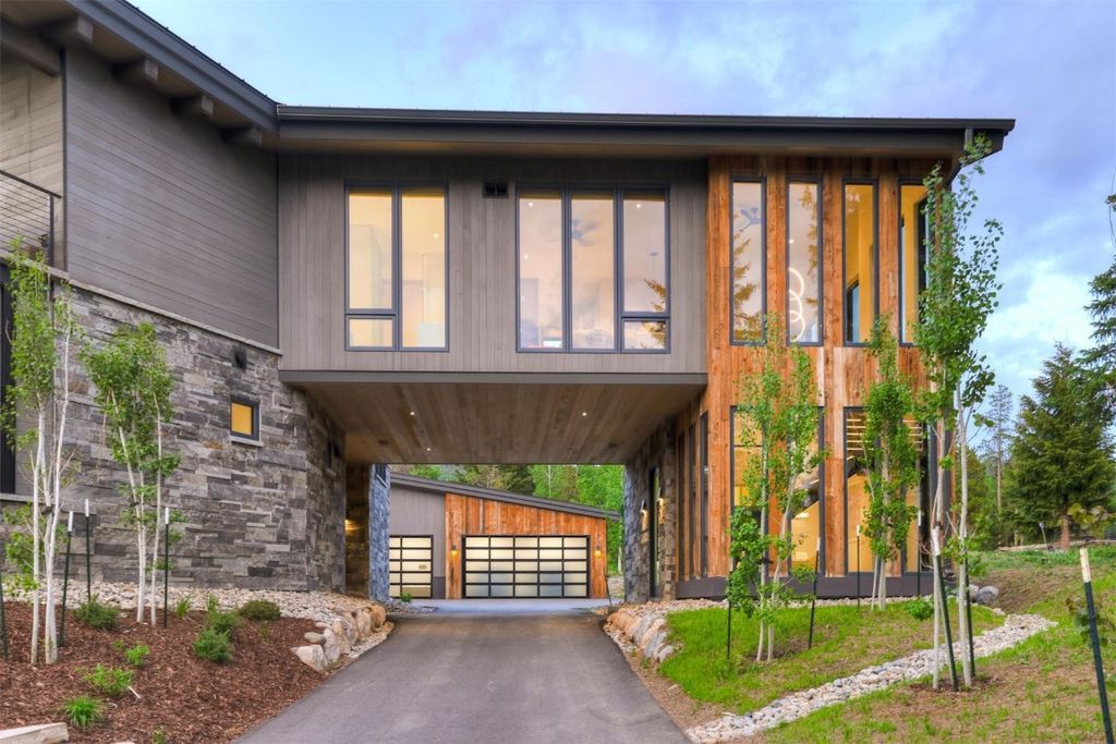 Stunning 12.49M New West Partners Property in Colorado Epitomizes Luxury Living 38