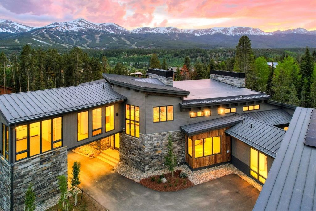 Stunning 12.49M New West Partners Property in Colorado Epitomizes Luxury Living 39