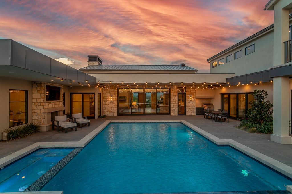Stunning Parade of Homes Winner with Unmatched Style and Sophistication in Utah Listed at 4.85 Million 9