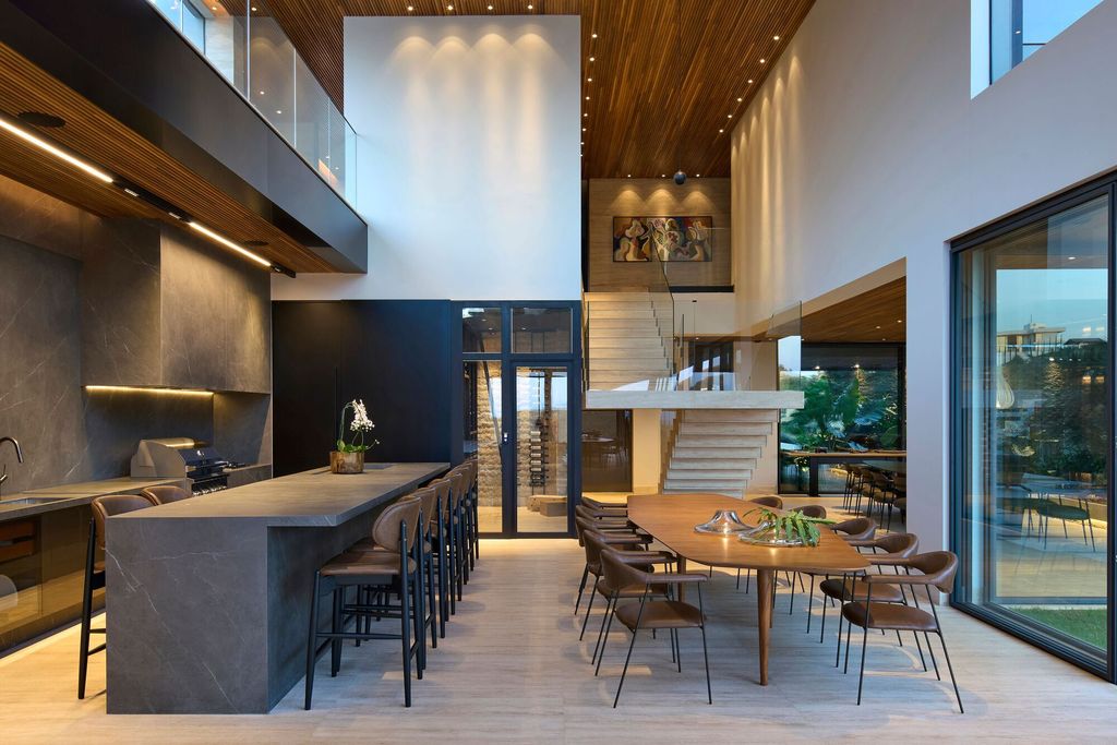 TA Residence a Hillside Haven by Anastasia Arquitetos 25