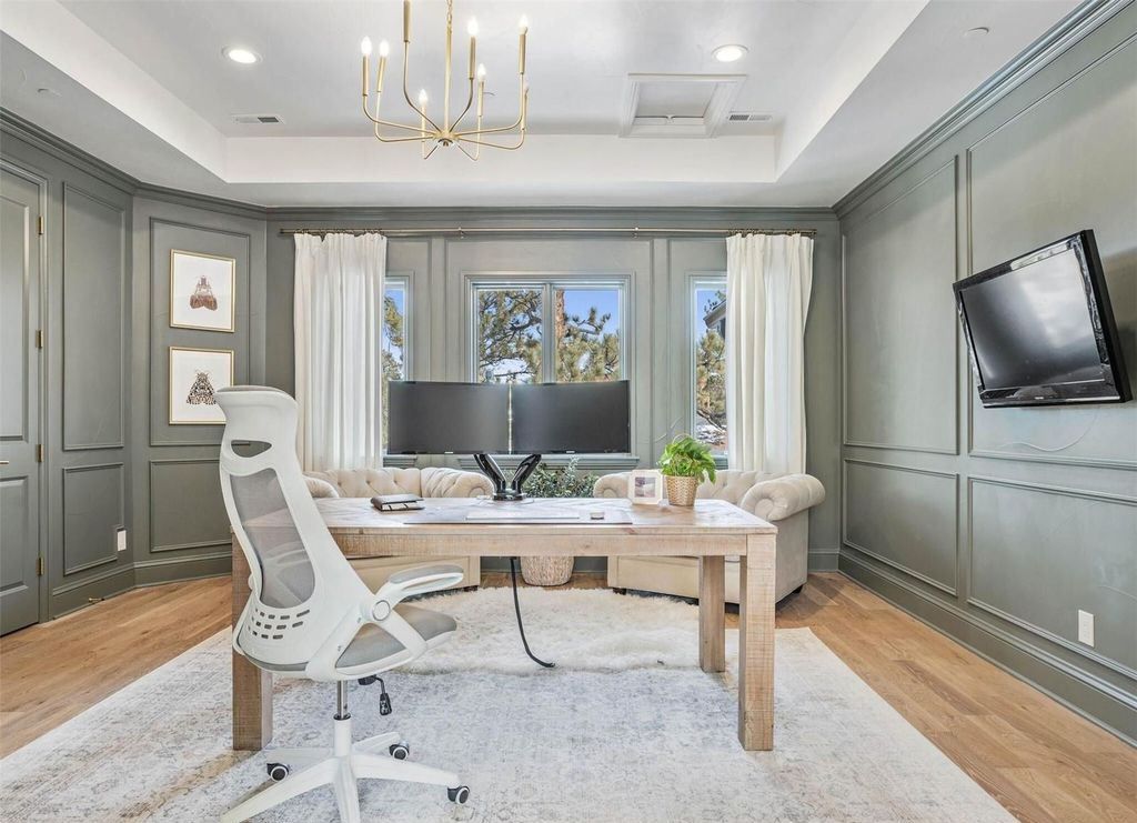 Transformed Masterpiece Contemporary and Elegant Colorado Residence for 4.25 Million 16