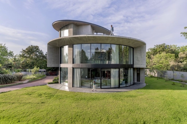 Ultimate House, a Celestial Retreat designed by Studio 2+2 | Luxury Houses