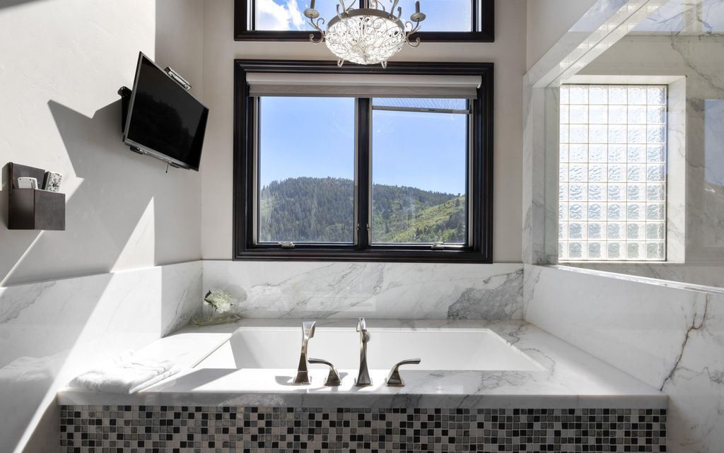 Utahs Premier Lake and Mountain View Estate Listed at 17.9 Million 26