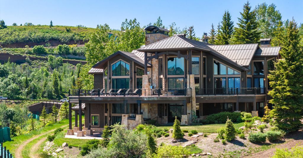 Utahs Premier Lake and Mountain View Estate Listed at 17.9 Million 3