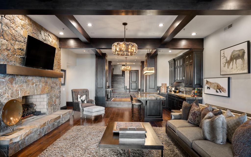Utahs Premier Lake and Mountain View Estate Listed at 17.9 Million 37
