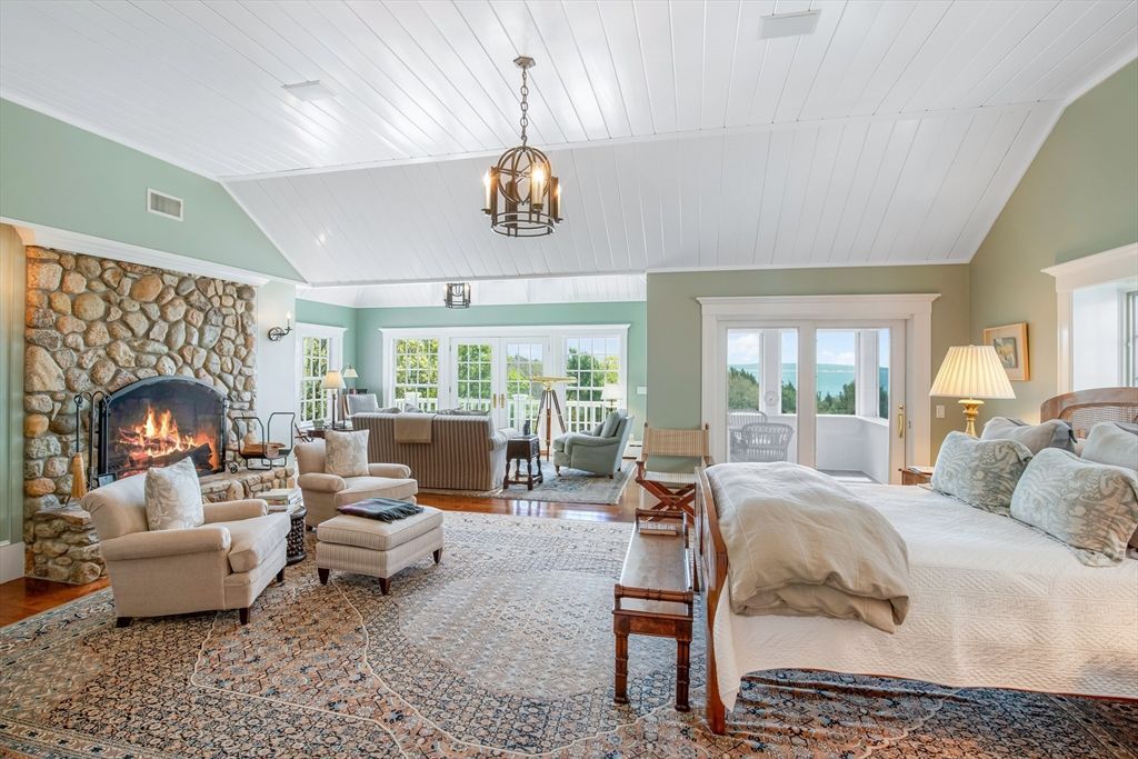 40 Million Waterfront Estate in Massachusetts 25 Acres of Serenity Ocean Views and Quiet Luxury 15