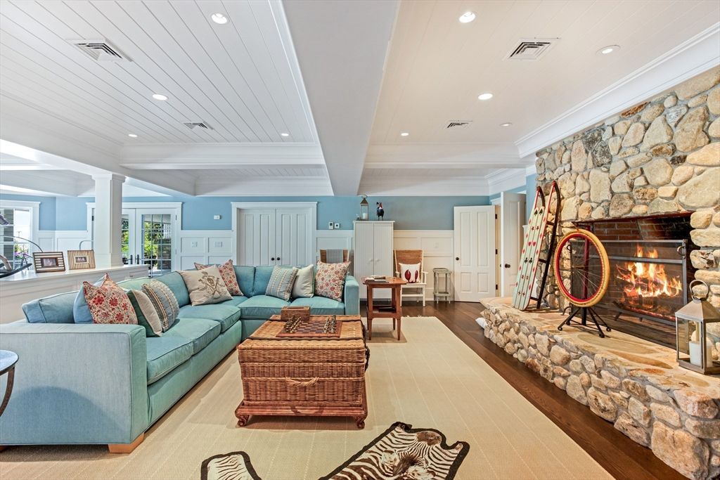40 Million Waterfront Estate in Massachusetts 25 Acres of Serenity Ocean Views and Quiet Luxury 19