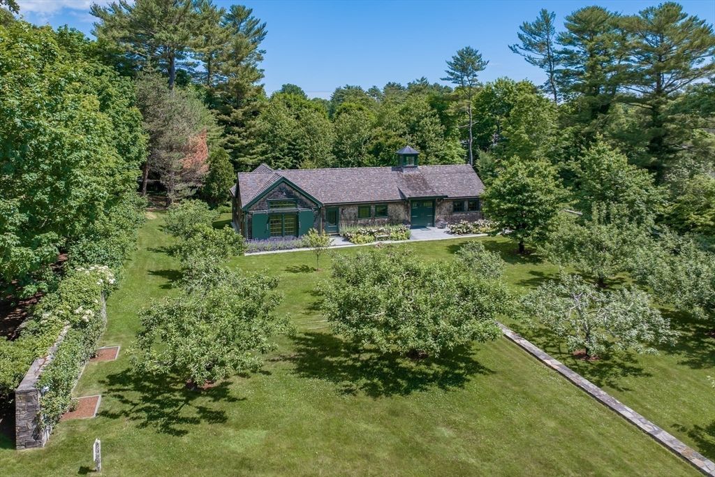 40 Million Waterfront Estate in Massachusetts 25 Acres of Serenity Ocean Views and Quiet Luxury 31