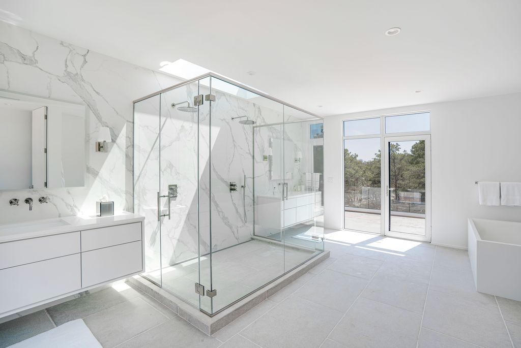 A 13.9 Million Architectural Gem by Lindy Woolcott of HRH Design Group in New York 25