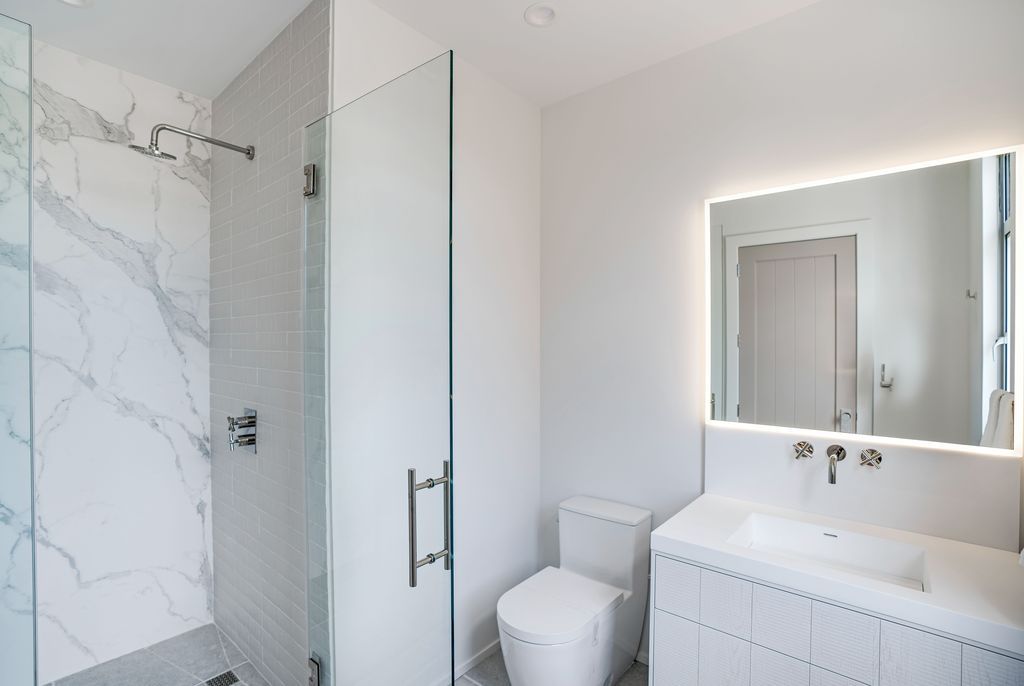 A 13.9 Million Architectural Gem by Lindy Woolcott of HRH Design Group in New York 30