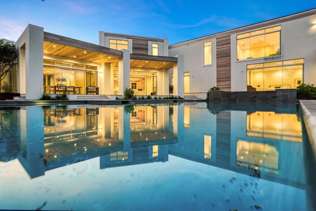 A 13.9 Million Architectural Gem by Lindy Woolcott of HRH Design Group in New York 4