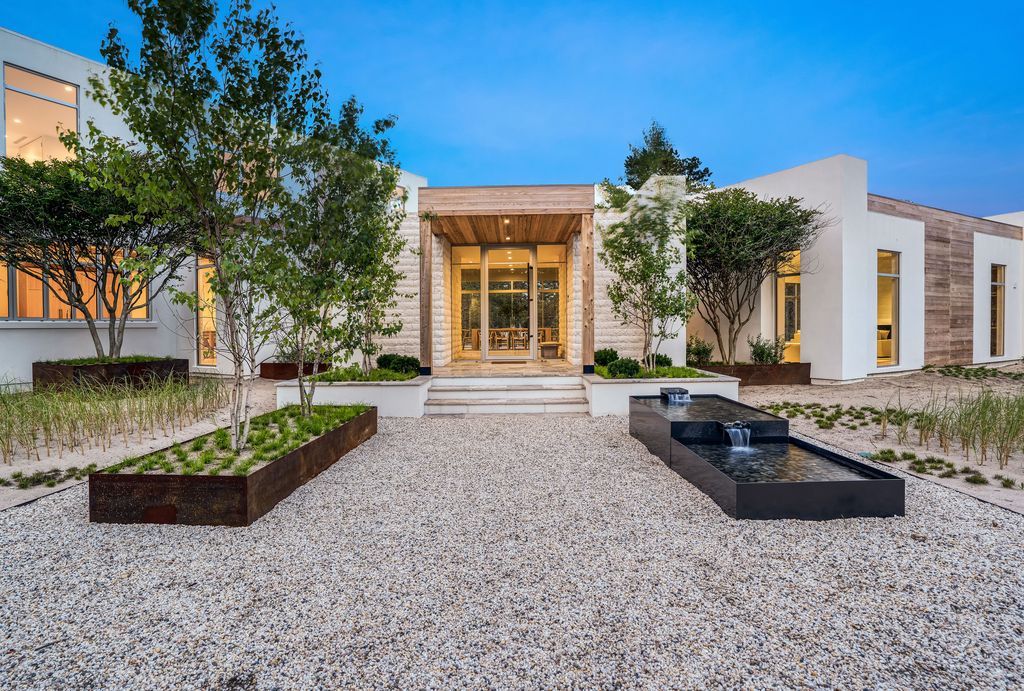 A 13.9 Million Architectural Gem by Lindy Woolcott of HRH Design Group in New York 6