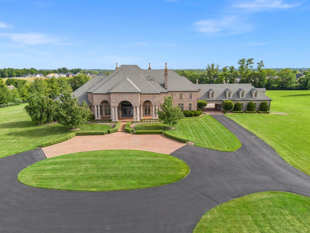 A Luxurious 10 Acre Estate in Lexington Kentucky A True Masterpiece Asking for 6 Million 1