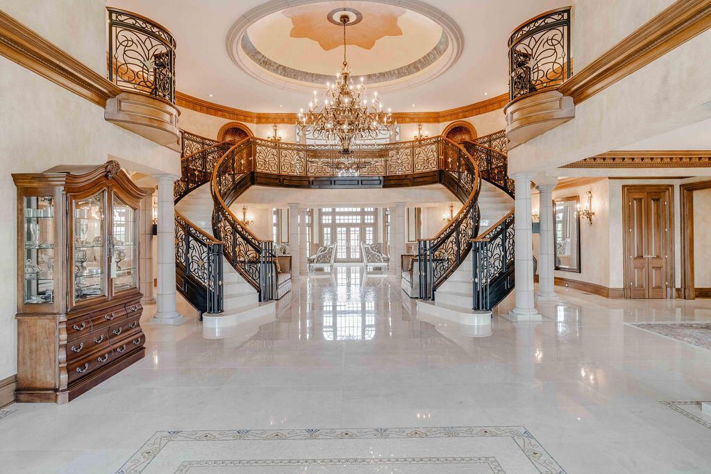 A Luxurious 10 Acre Estate in Lexington Kentucky A True Masterpiece Asking for 6 Million 18