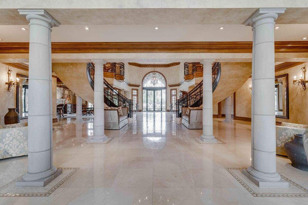 A Luxurious 10 Acre Estate in Lexington Kentucky A True Masterpiece Asking for 6 Million 23