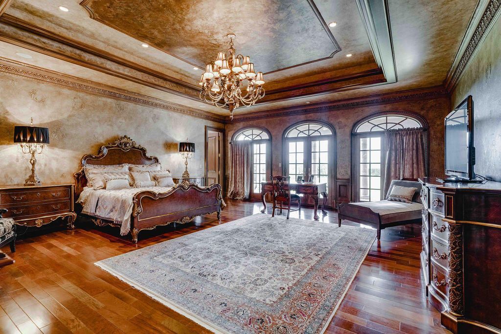 A Luxurious 10 Acre Estate in Lexington Kentucky A True Masterpiece Asking for 6 Million 29
