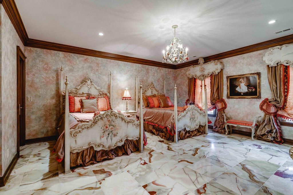 A Luxurious 10 Acre Estate in Lexington Kentucky A True Masterpiece Asking for 6 Million 32