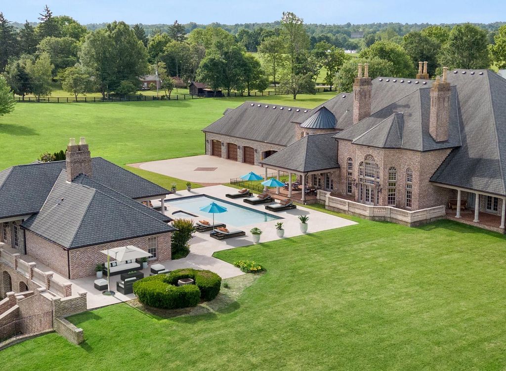 A Luxurious 10 Acre Estate in Lexington Kentucky A True Masterpiece Asking for 6 Million 5