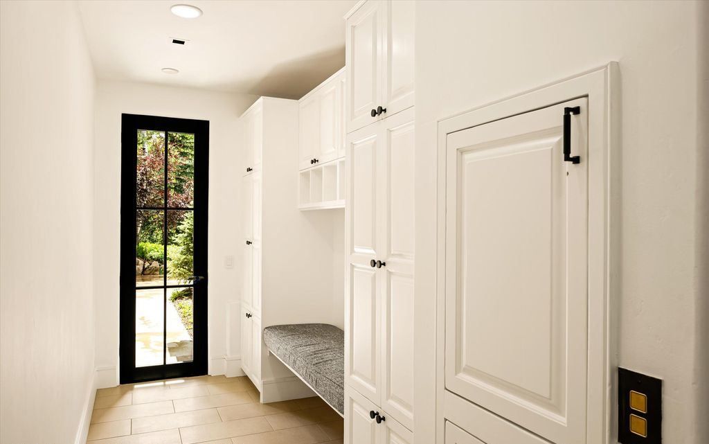 Aspens New 24.5 Million Luxury Listing Spectacular Forest and Mountain Views in Colorado 41