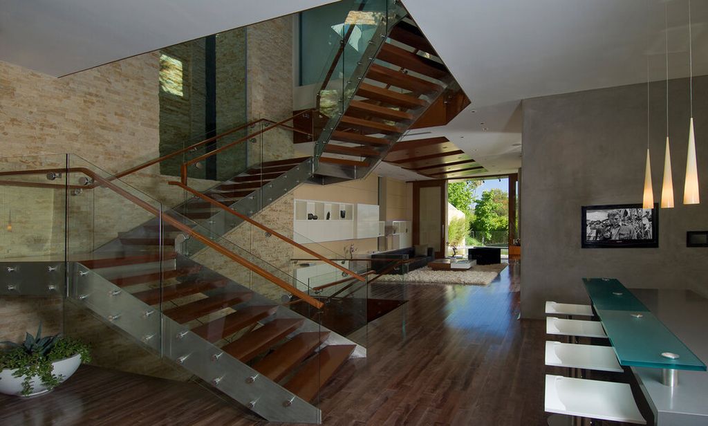 Beverly Grove House in CA by Whipple Russell Architects