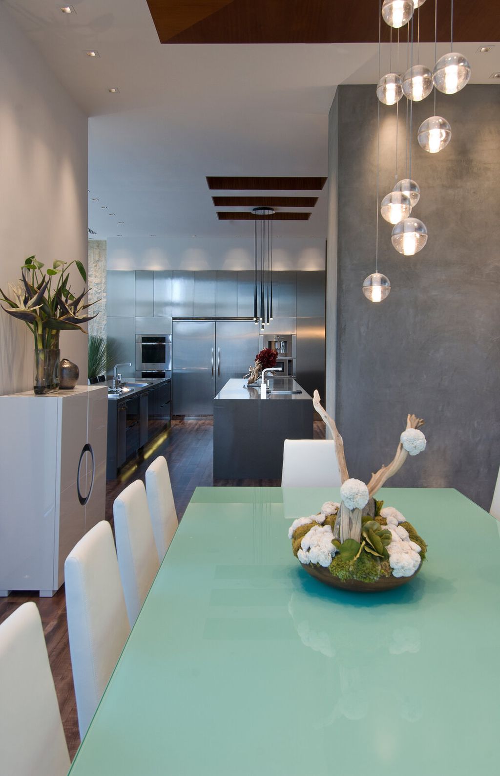 Beverly Grove House in CA by Whipple Russell Architects