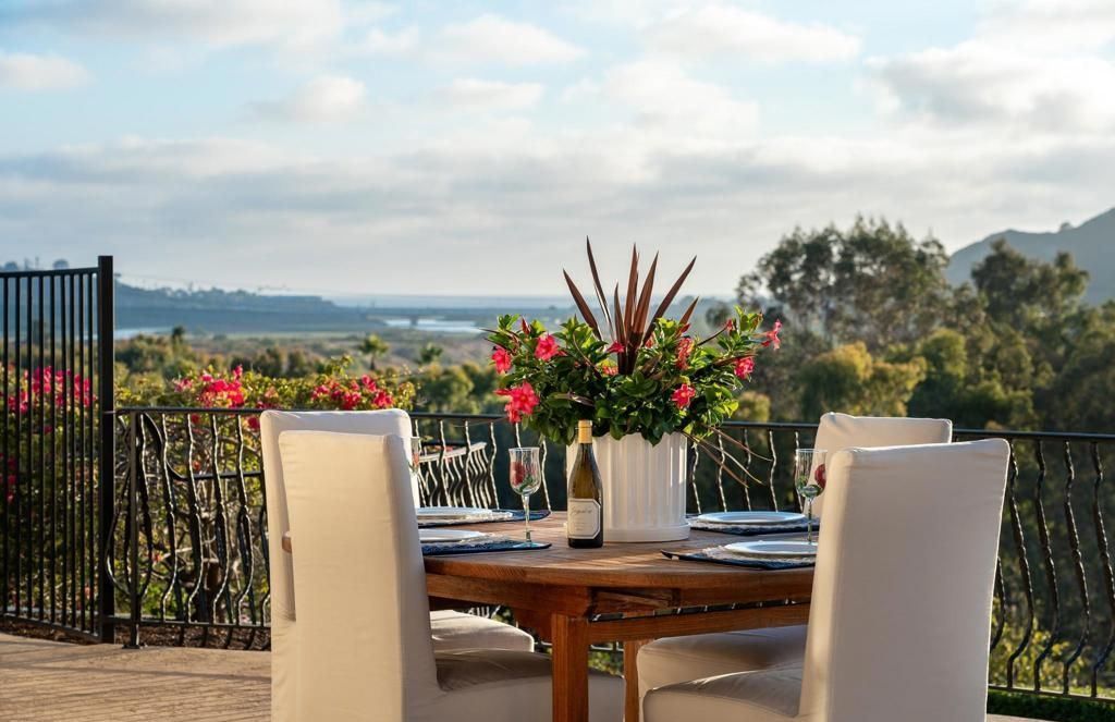 Chic Ocean View Treasure Ultimate Holiday at Home in California for 11.85 Million 13