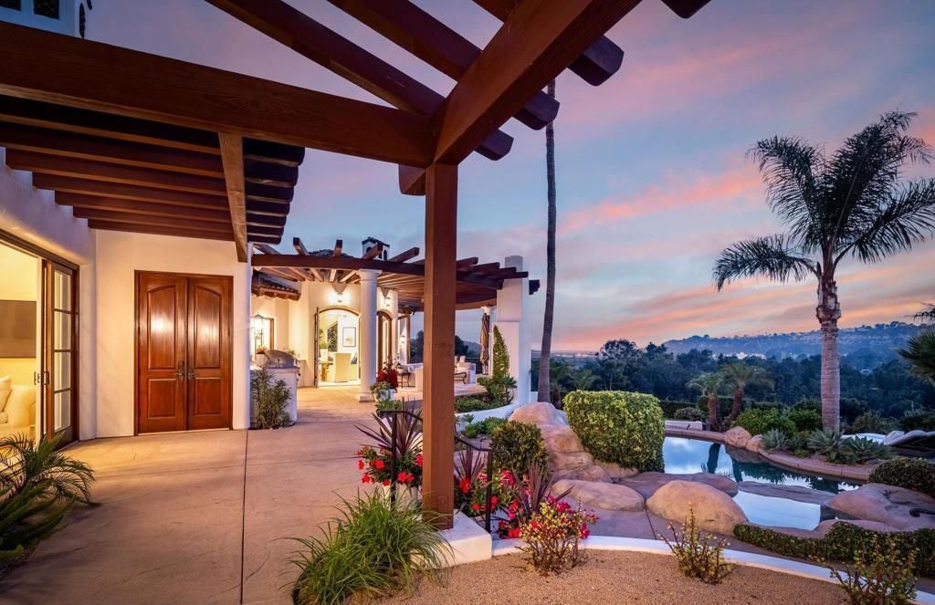 Chic Ocean View Treasure Ultimate Holiday at Home in California for 11.85 Million 14