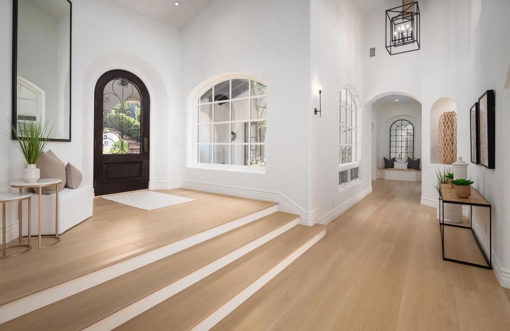Chic Ocean View Treasure Ultimate Holiday at Home in California for 11.85 Million 3