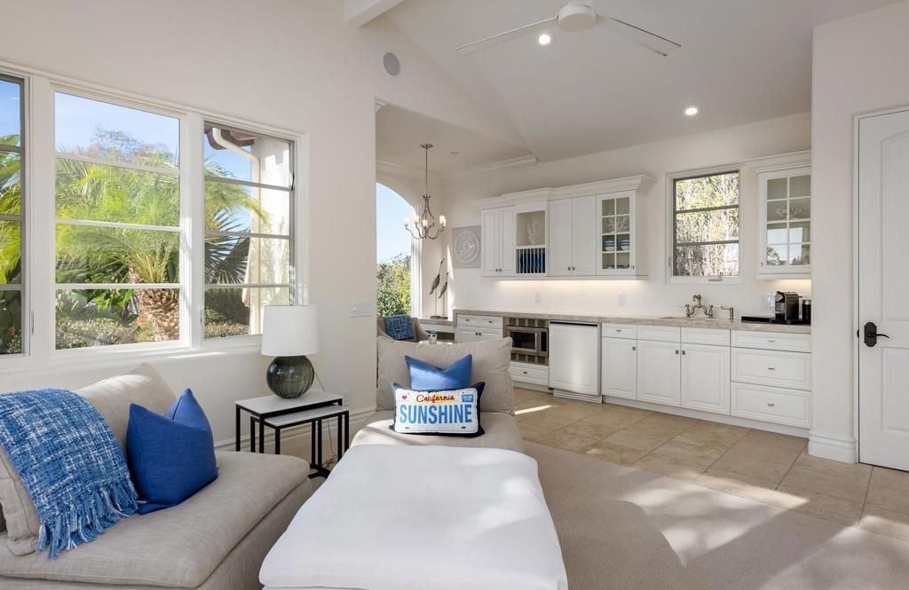 Chic Ocean View Treasure Ultimate Holiday at Home in California for 11.85 Million 30