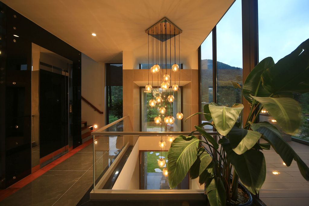 Climbing Roses Villa in Vietnam by ACCESS design lab