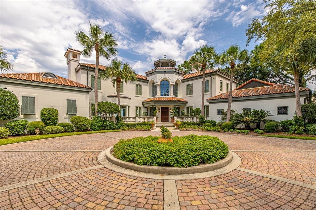 Estate with Impeccable Architecture and Open Floor Plan Listed at 8.95 Million in Georgia 3