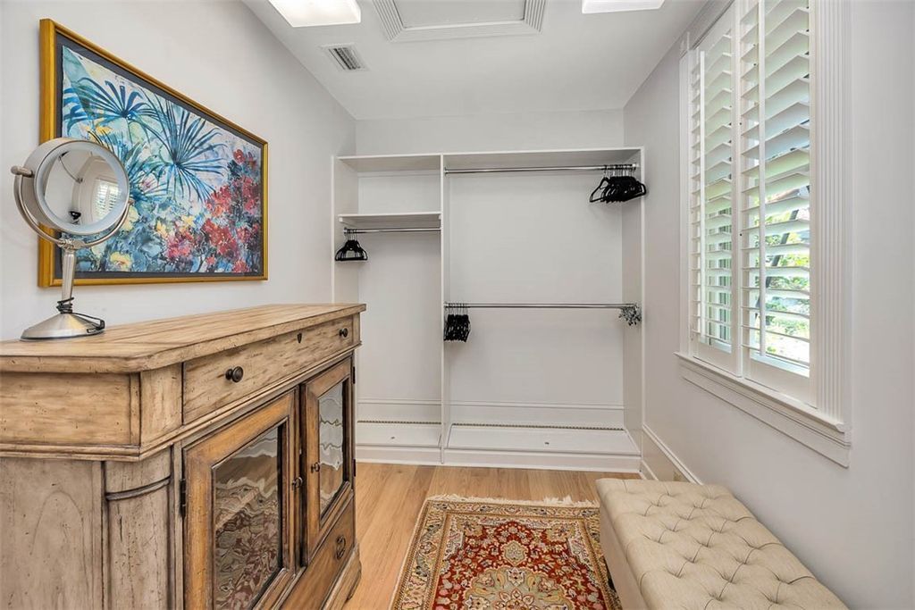 Estate with Impeccable Architecture and Open Floor Plan Listed at 8.95 Million in Georgia 34