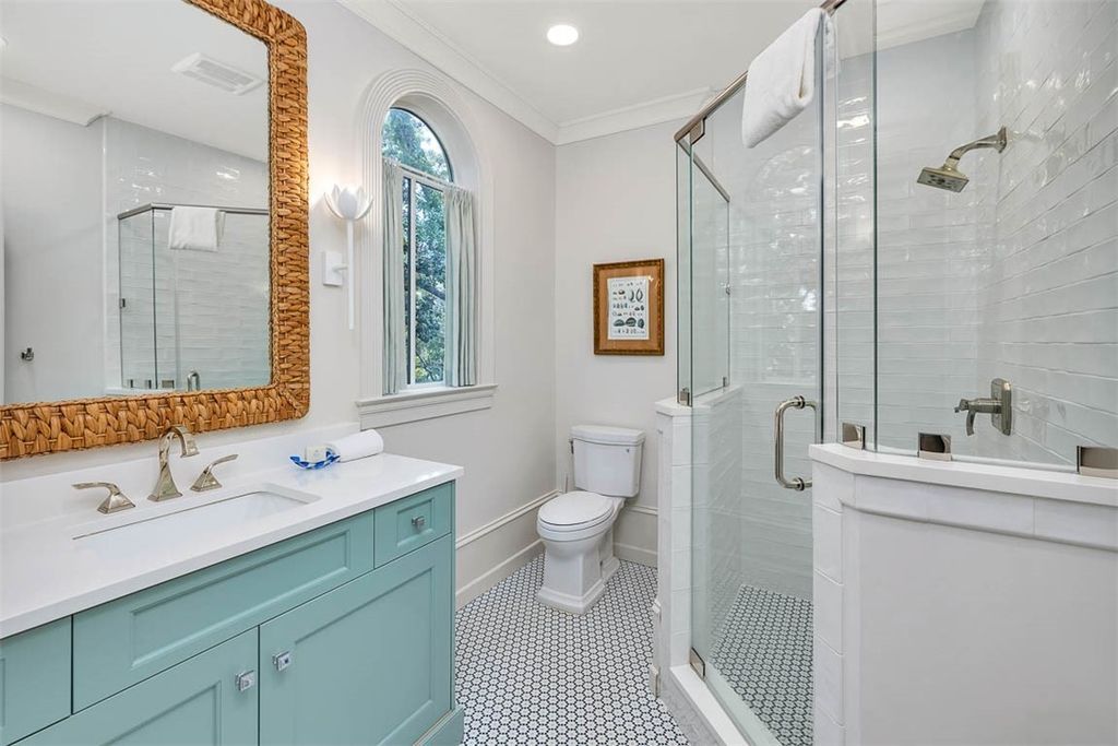 Estate with Impeccable Architecture and Open Floor Plan Listed at 8.95 Million in Georgia 38