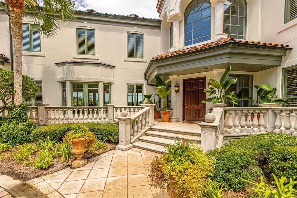 Estate with Impeccable Architecture and Open Floor Plan Listed at 8.95 Million in Georgia 4