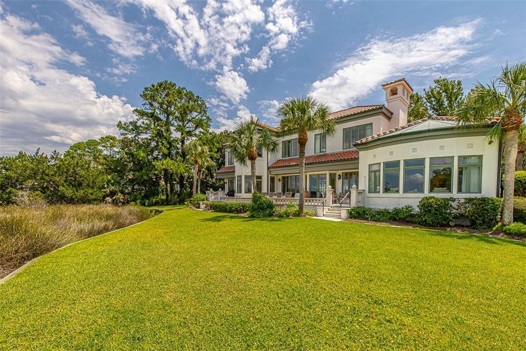 Estate with Impeccable Architecture and Open Floor Plan Listed at 8.95 Million in Georgia 50