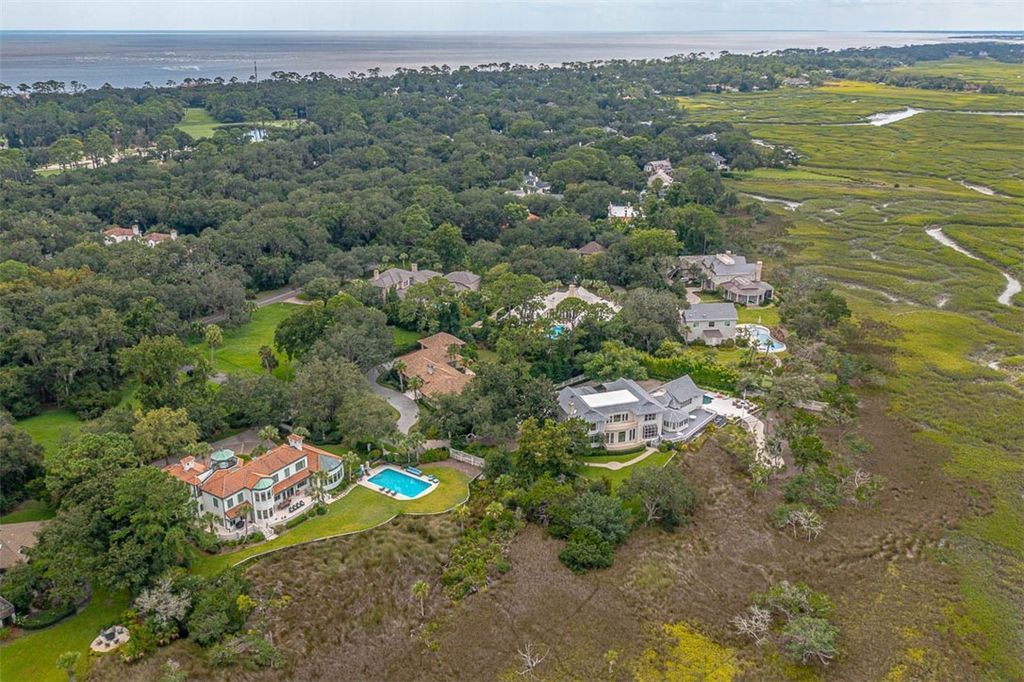 Estate with Impeccable Architecture and Open Floor Plan Listed at 8.95 Million in Georgia 60