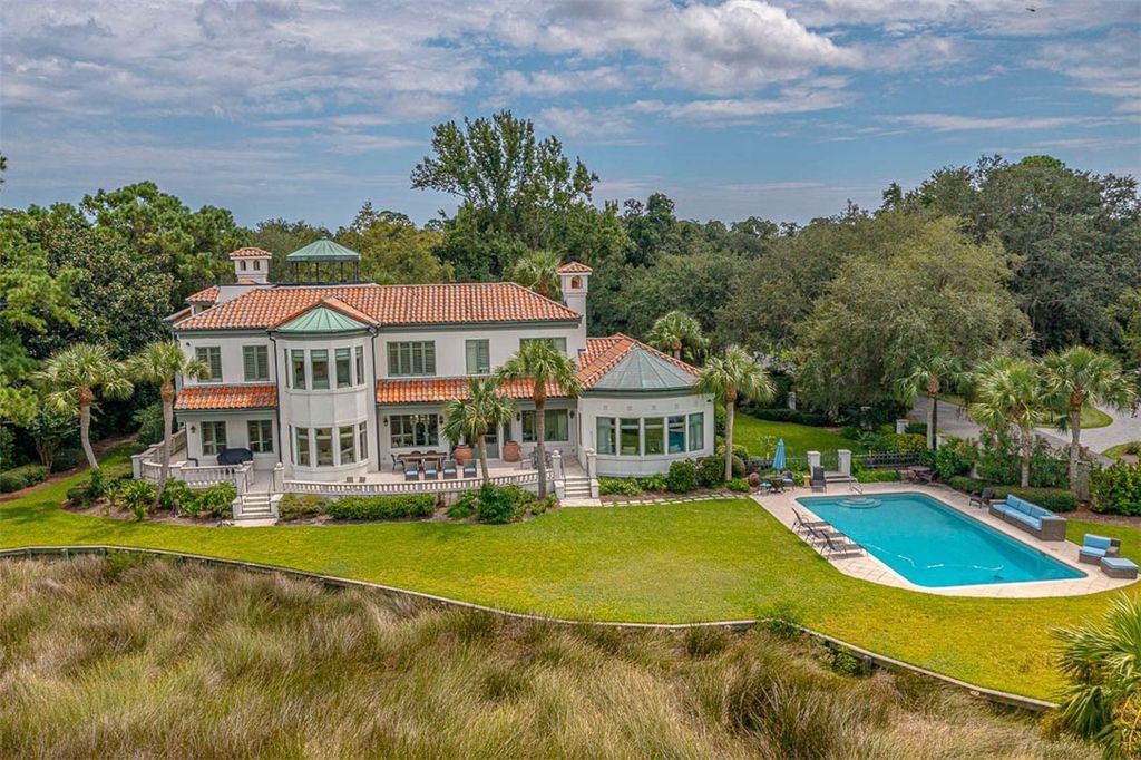 Estate with Impeccable Architecture and Open Floor Plan Listed at 8.95 Million in Georgia 62