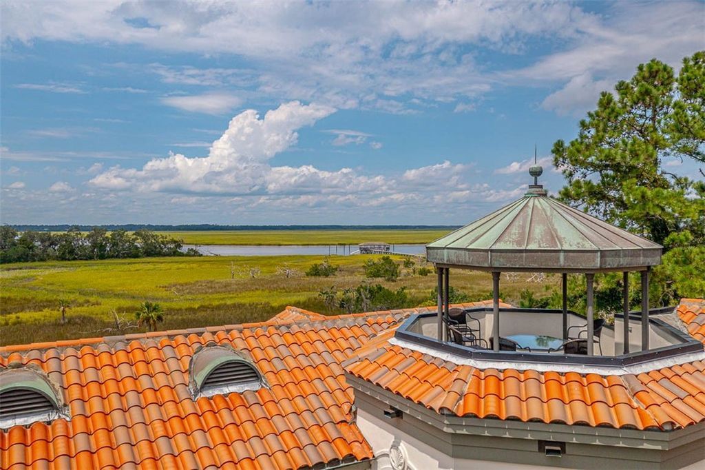 Estate with Impeccable Architecture and Open Floor Plan Listed at 8.95 Million in Georgia 63