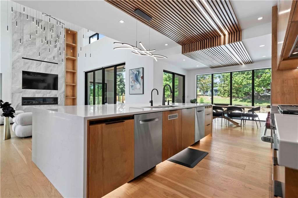 Evan Talan Designed Luxury An Architectural Gem with Light Filled Spaces in Kansas for 5 Million 16