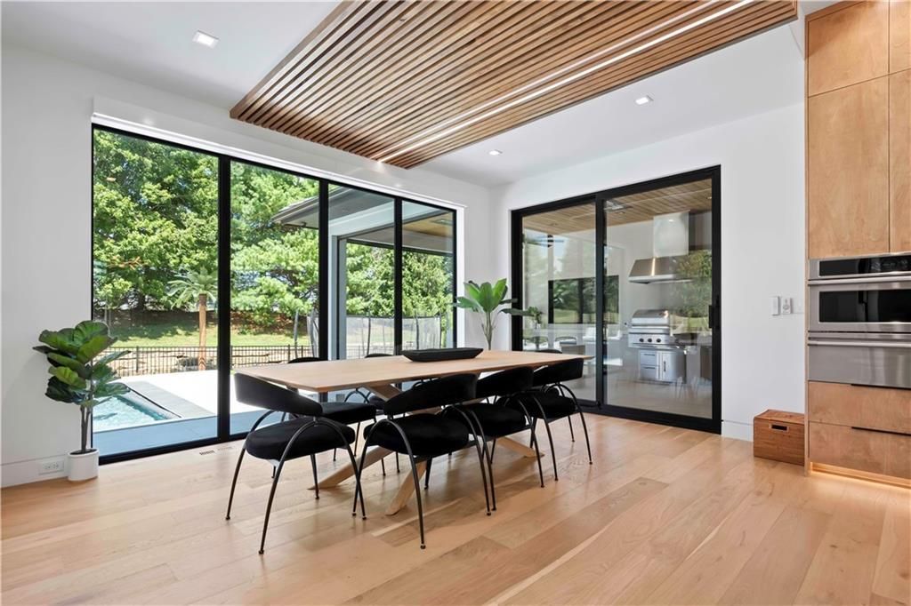 Evan Talan Designed Luxury An Architectural Gem with Light Filled Spaces in Kansas for 5 Million 19